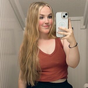 Meet your Posher, Janelle